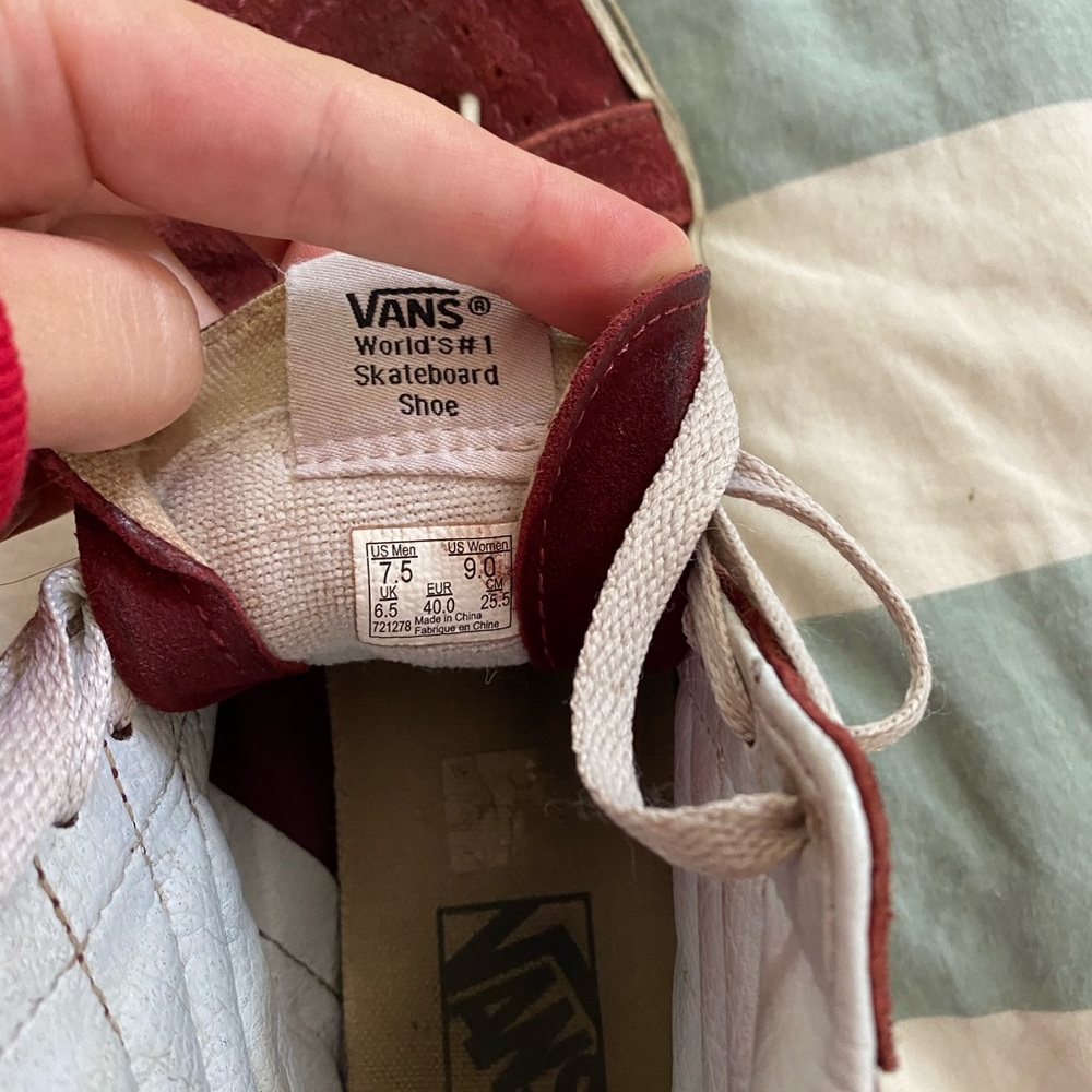 Vans - Picture 3 of 3
